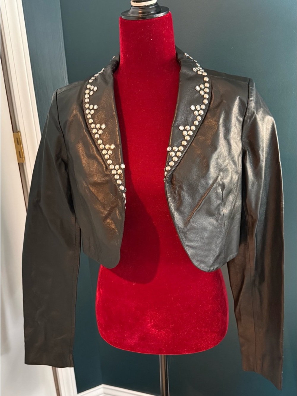 Cache Stud-Trim Black Cropped Jacket - Women